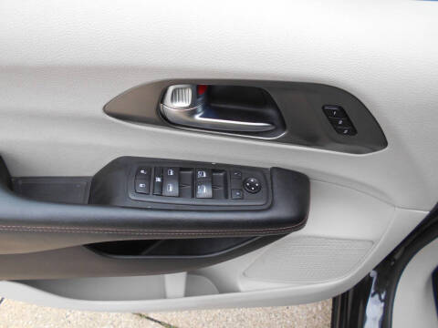 2020 Chrysler Pacifica Touring L