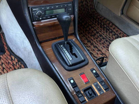 1983 Mercedes-Benz 300-Class