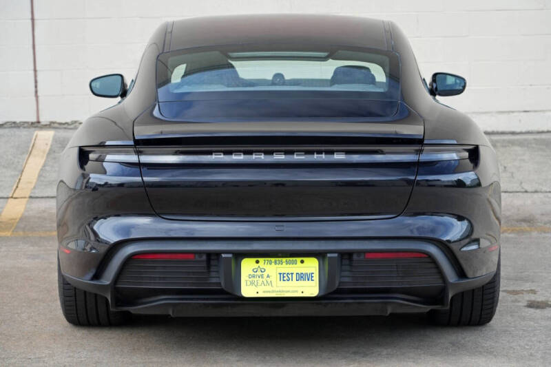 2022 Porsche Taycan