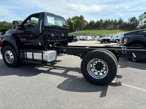 2025 Ford F-750 Super Duty