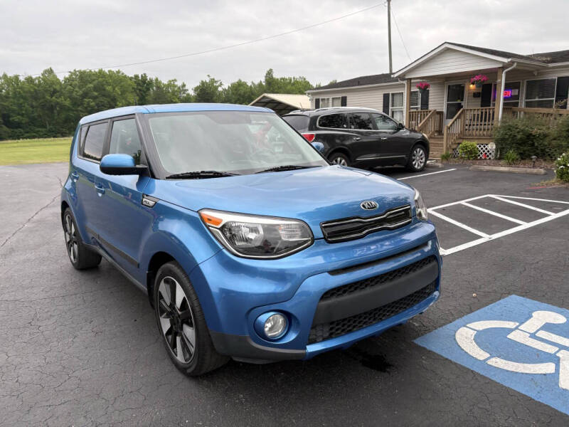 2017 Kia Soul +