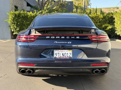 2018 Porsche Panamera 4S