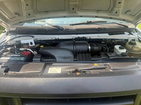 2011 Ford E-Series E-350 SD