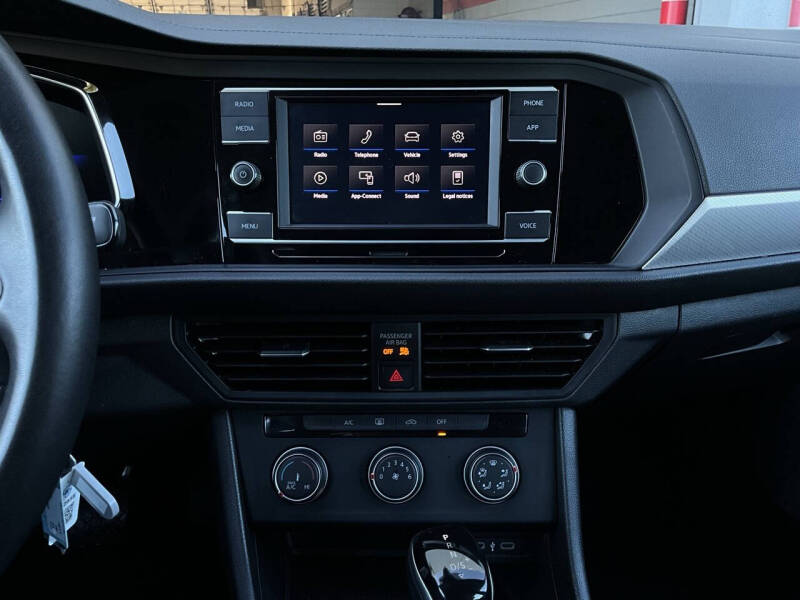 2024 Volkswagen Jetta S