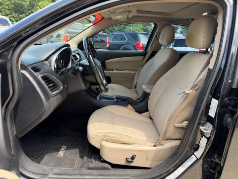 2011 Chrysler 200 Touring