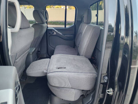 2017 Nissan Frontier SV