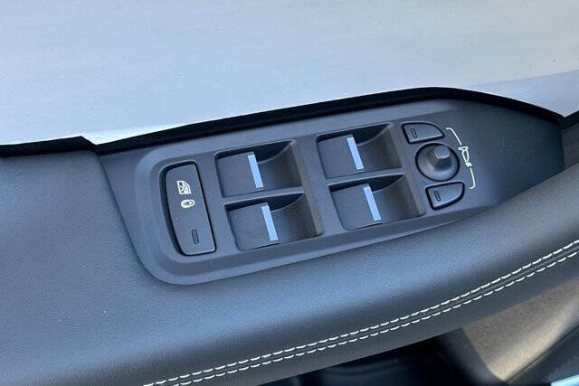 2024 Jaguar I-PACE EV400 R-Dynamic HSE