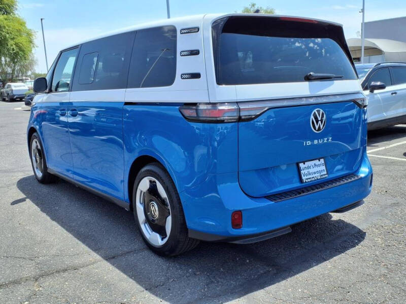 2025 Volkswagen ID. Buzz Pro S Plus