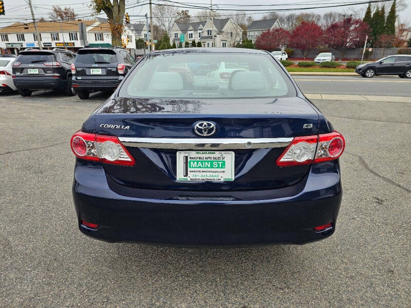 2011 Toyota Corolla LE