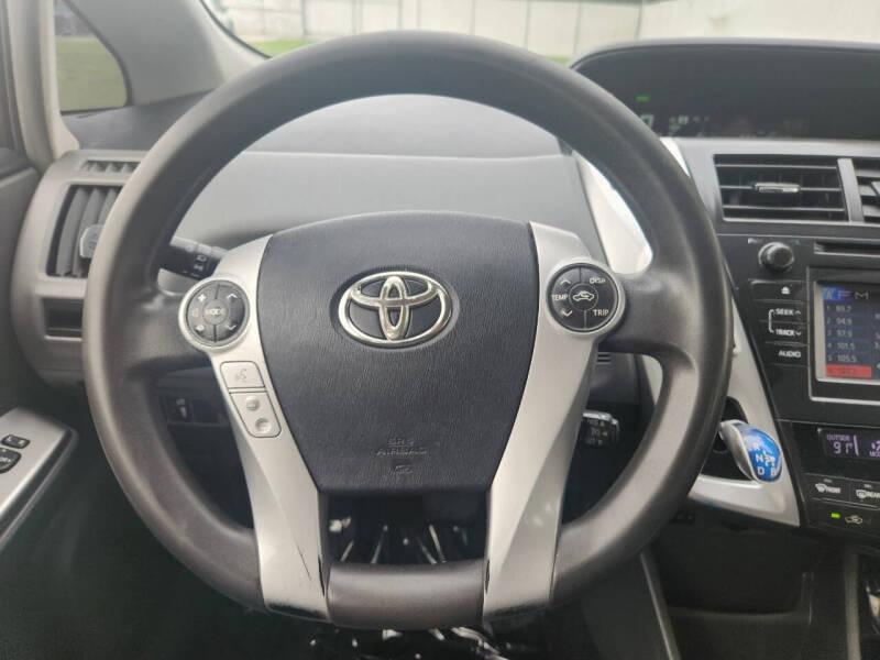 2012 Toyota Prius v Five