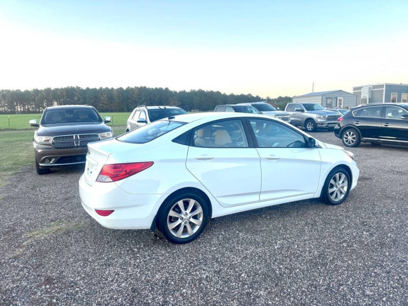2013 Hyundai Accent GLS