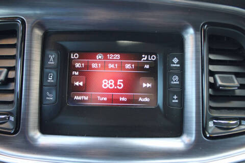 2017 Dodge Challenger SXT