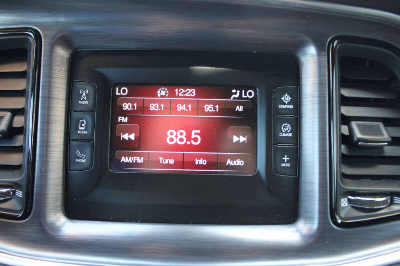 2017 Dodge Challenger SXT