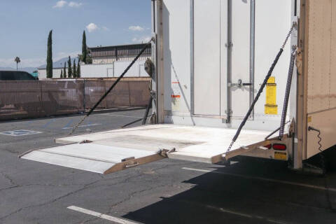 2016 Freightliner M2 106