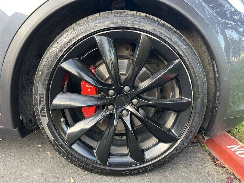 2016 Tesla Model X P90D