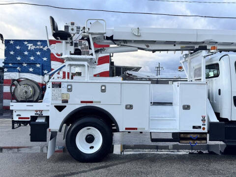 2019 Freightliner M2 106