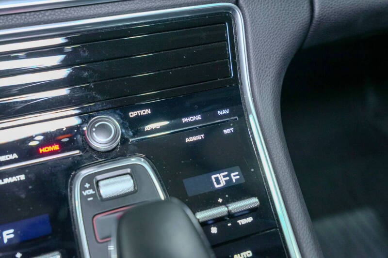 2018 Porsche Panamera 4S