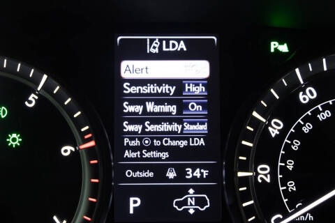 2021 Lexus LX 570 Three-Row