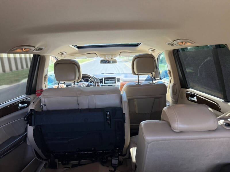 2014 Mercedes-Benz GL-Class GL 550 4MATIC