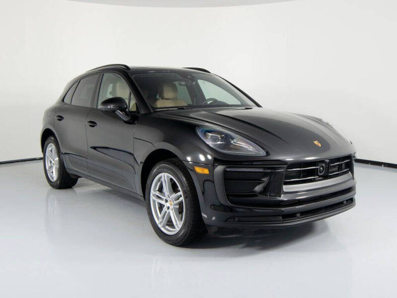 2025 Porsche Macan