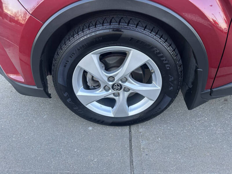 2018 Toyota C-HR XLE Premium