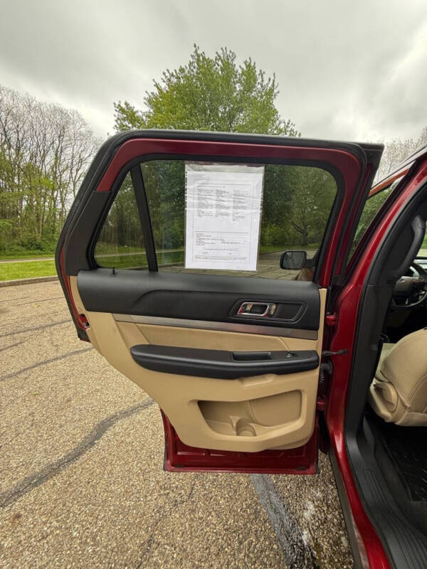 2017 Ford Explorer