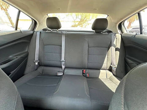 2017 Chevrolet Cruze LS Auto