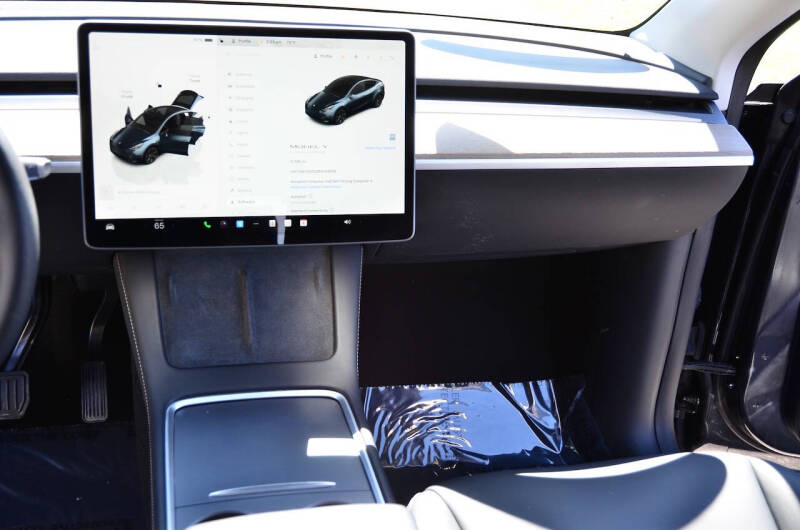 2024 Tesla Model Y Long Range