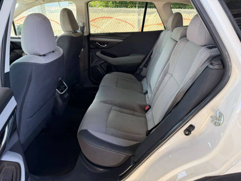 2022 Subaru Outback Premium