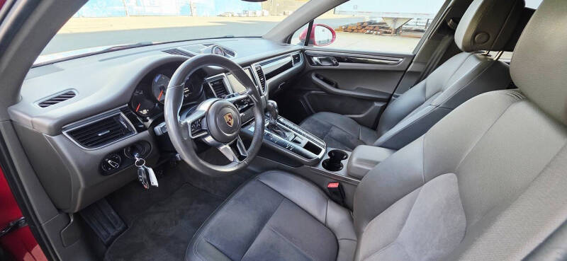 2016 Porsche Macan S