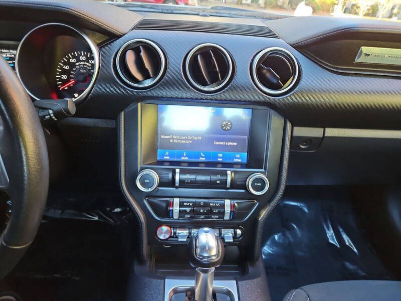 2022 Ford Mustang EcoBoost