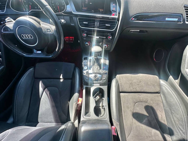 2015 Audi A4 2.0T quattro Premium Plus