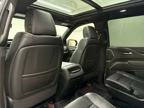 2023 Cadillac Escalade Sport