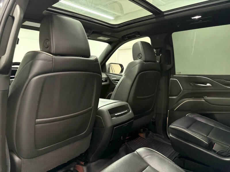 2023 Cadillac Escalade Sport