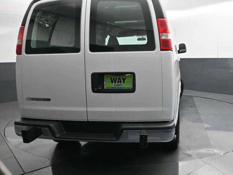 2020 Chevrolet Express 2500