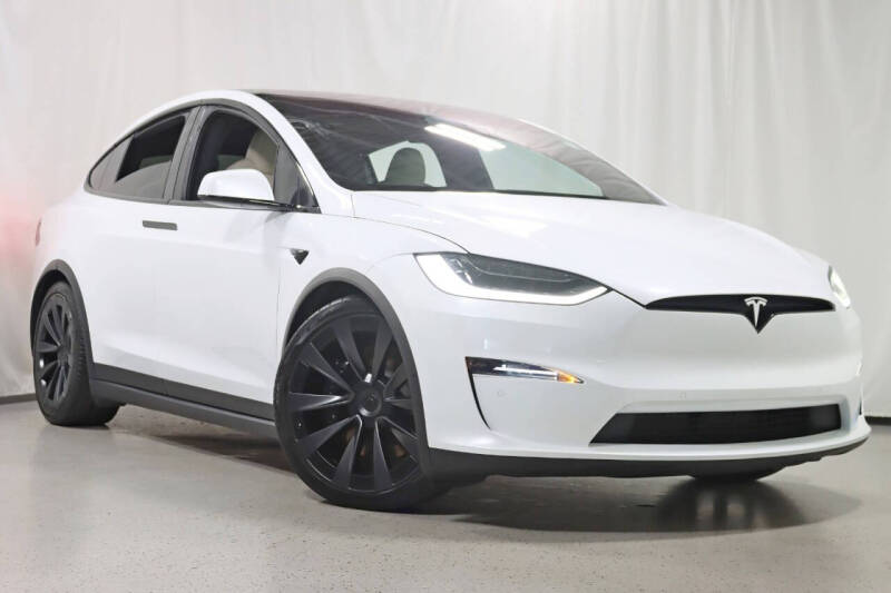 2023 Tesla Model X Standard Range