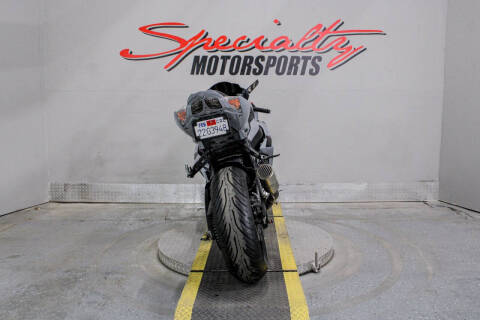 2014 Suzuki GSX-R1000