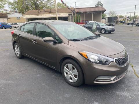 2015 Kia Forte for sale at Howard Johnson's  Auto Mart, Inc. in Hot Springs AR