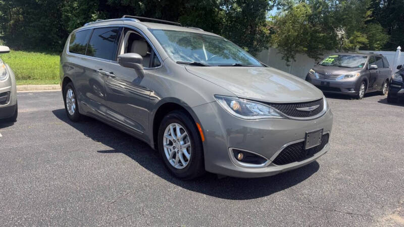 2020 Chrysler Pacifica Touring L