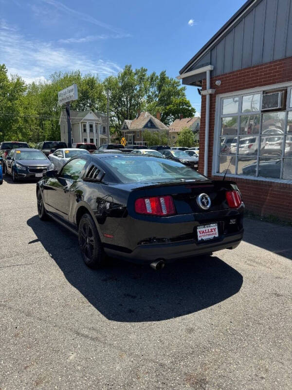 2010 Ford Mustang V6