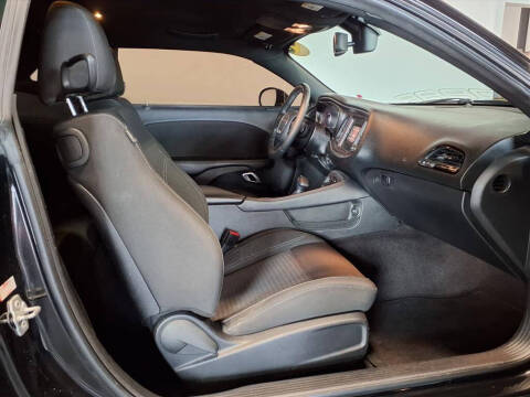 2017 Dodge Challenger SXT