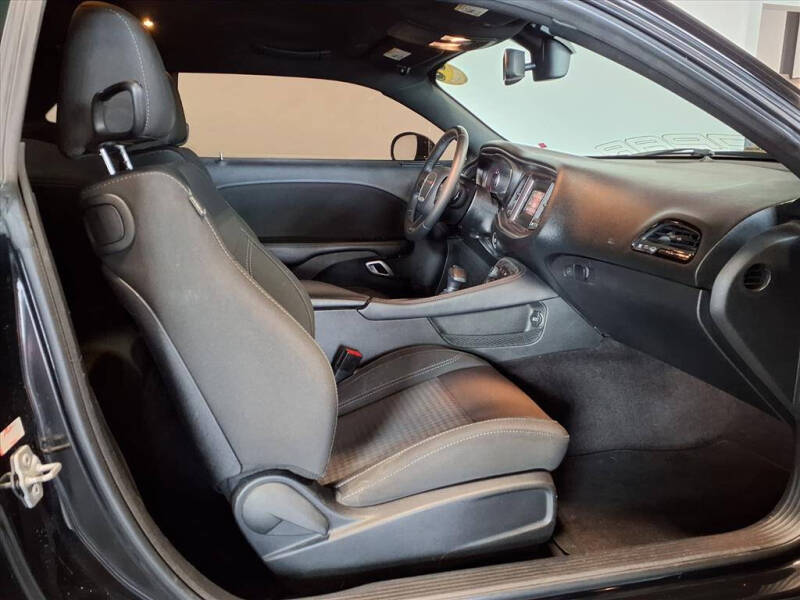 2017 Dodge Challenger SXT