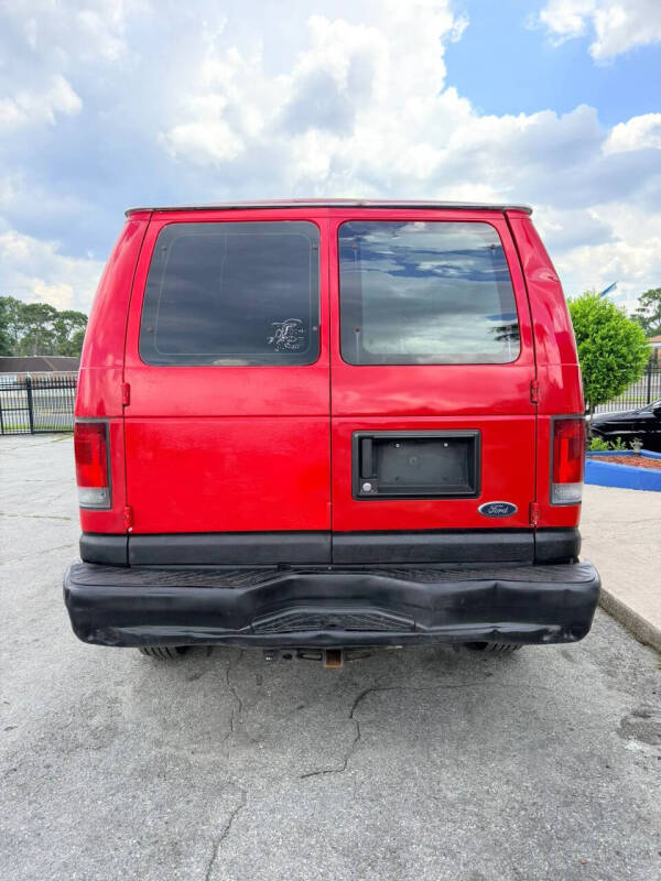 2011 Ford E-Series E-350 SD