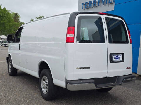 2023 Chevrolet Express 2500