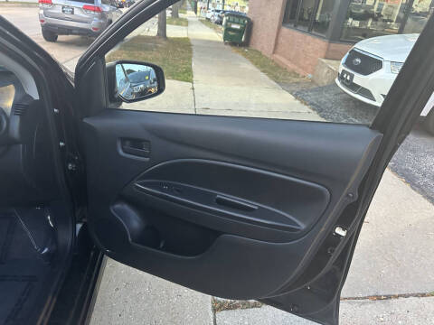 2022 Mitsubishi Mirage G4 ES