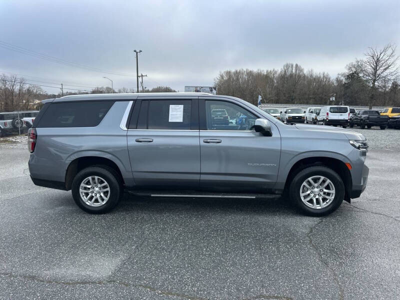 2022 Chevrolet Suburban LT