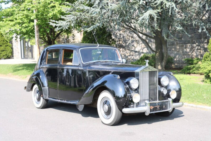 1951 Rolls-Royce Silver Dawn LHD for sale at Gullwing Motor Cars Inc in Astoria NY