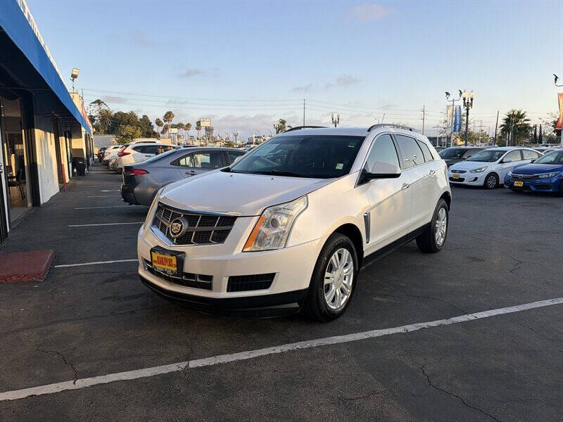 White 2015 Cadillac SRX Base 4dr SUV 1