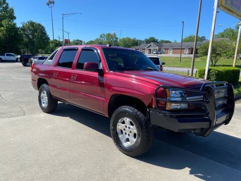 2005 Chevrolet Avalanche for sale at TR Motors in Opelika AL