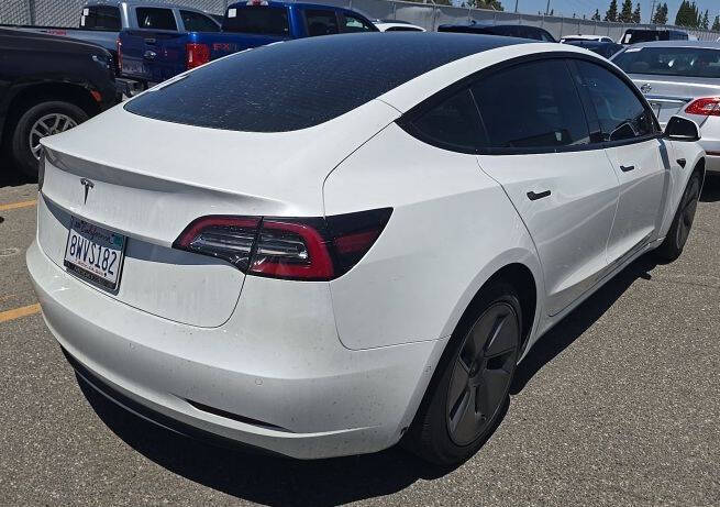2021 Tesla Model 3 Standard Range Plus